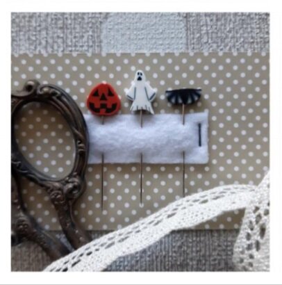 Halloween pins