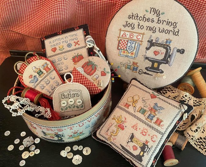 Auntie&#039;s Sewing Box2
