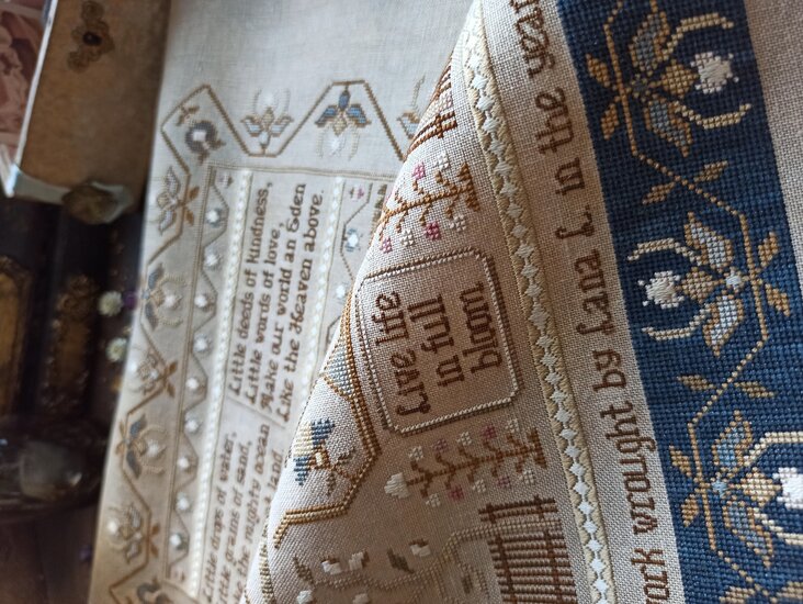 Little Things Sampler - PDF - Stitches Through The Years