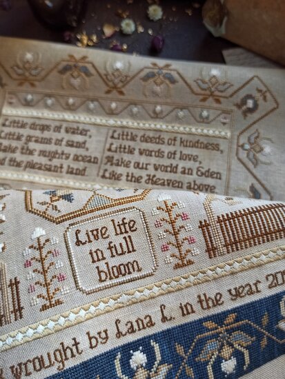 Little Things Sampler - PDF - Stitches Through The Years