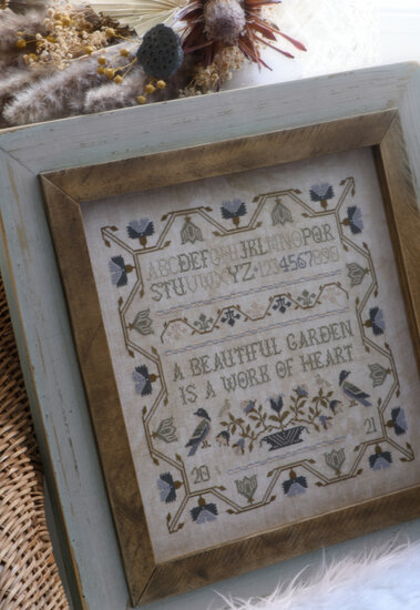 A beautiful garden - PDF - Stitches Through The Years