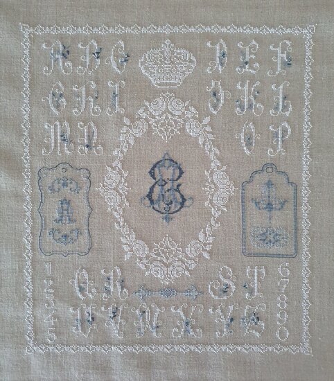 Royal Secret Sampler
