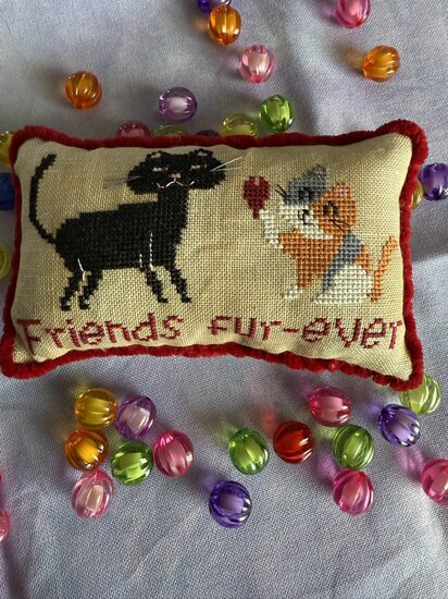 Friends fur-ever