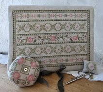 Peony Pocket and Accessories1