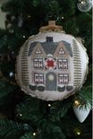 Christmas House ball - Thistles