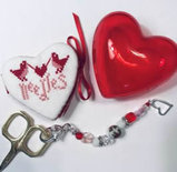 Sweetheart Etui kit-Praiseworthy Stitches