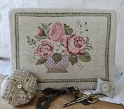 Peony Pocket and Accessories - Samplers Not Forgotten