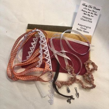 Rabbit Rabbit Finishing Kit - 2nd Quarter - Lady Dot.