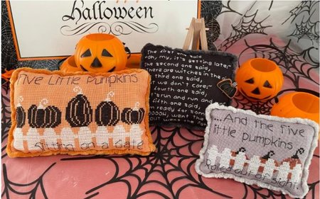 Five pumpkins Finishing set Chenille & Black Punpkins pin - Mani di Donna
