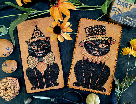 Hello Halloween Book - Teresa Kogut