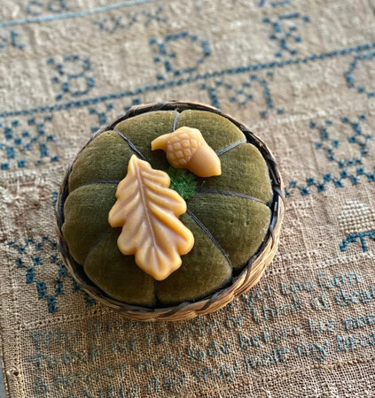 Little Oak & Acorn Waxer - Stacy Nash
