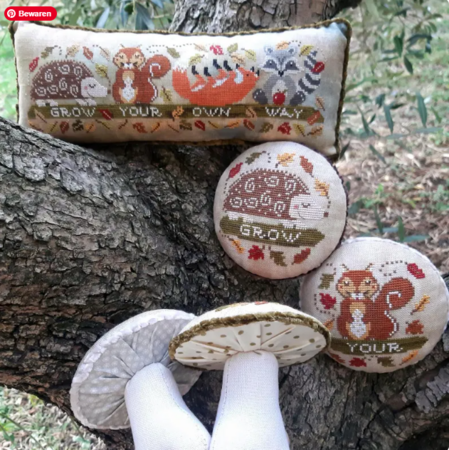 GROW YOUR OWN WAY - Hedgehog and Squirrel - RomysCreations