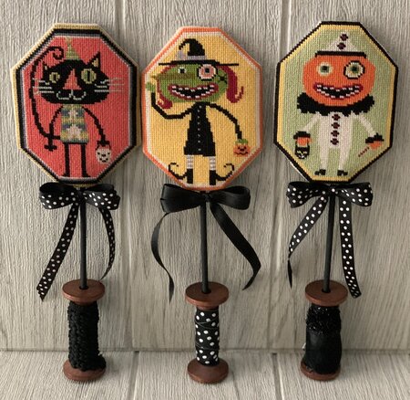 FANG AND BIG EYE GANG - Twin Peak Primitives FANG AND BIG EYE GANG - Twin Peak Primitives