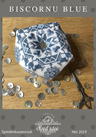Speldenkussenclub XXII - Biscornu Blue
